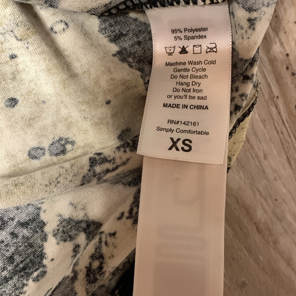 Lularoe Elizabeth - Picture 4 of 7